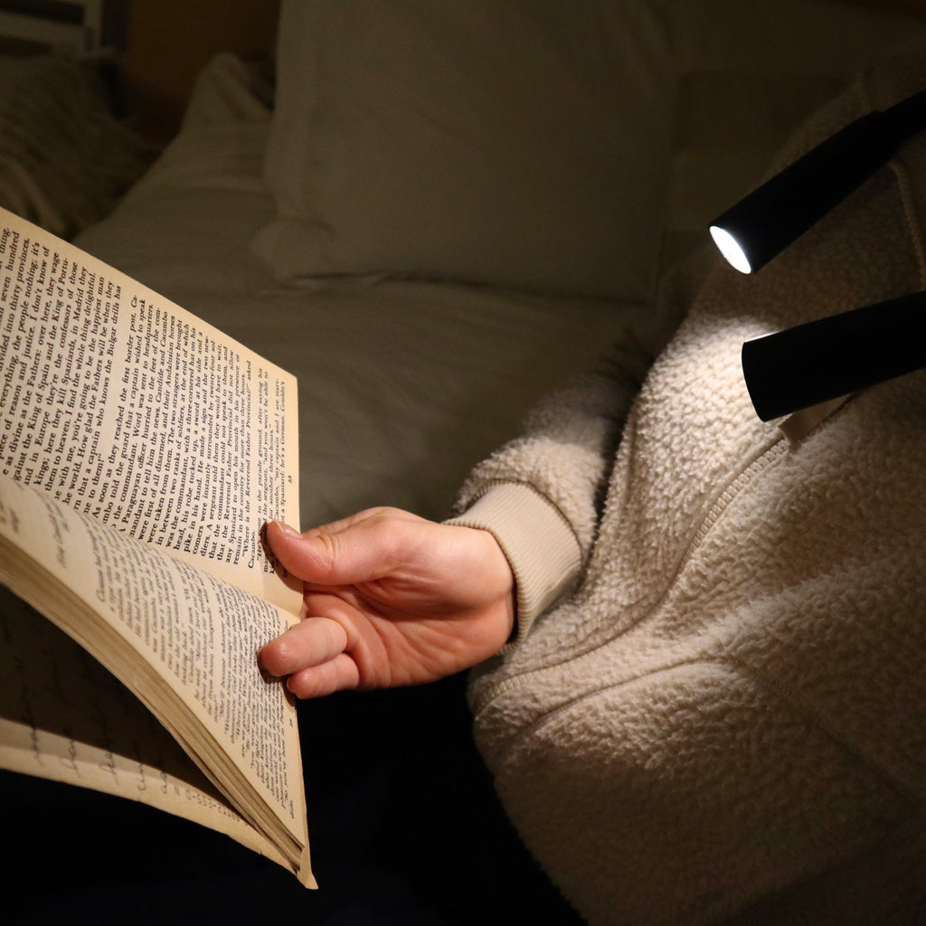 KIKKERLAND HANDSFREE BOOK LIGHT KIKKERLAND HANDSFREE BOOK LIGHT