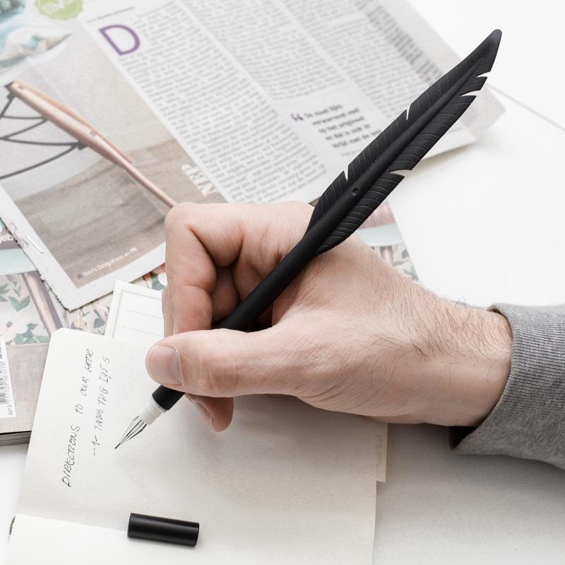 KIKKERLAND Feather Pen