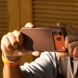 MOFT Snap Phone Case - iPhone 17 pro - Brownie