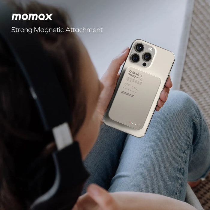 MOMAX Q.MAG X 5000mAh GEN2 15W ULTRA SLIM MAGSAFE WIRELESS POWER BANK MOMAX Q.MAG X 5000mAh GEN2 15W ULTRA SLIM MAGSAFE WIRELESS POWER BANK