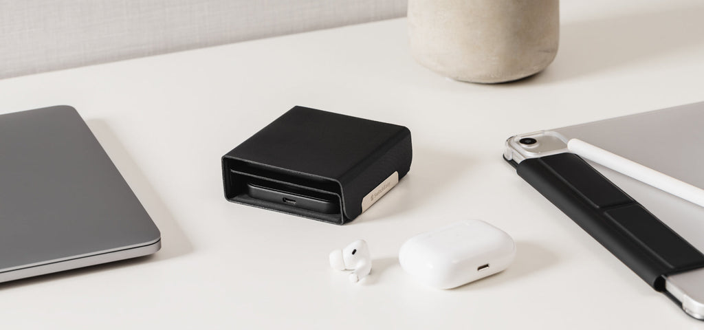 SwitchEasy Trio Charge Portable 3-in-1 Wireless Charger SwitchEasy Trio Charge Portable 3-in-1 Wireless Charger