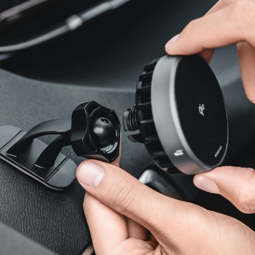 MagEasy MagMount Smart Cooling Wireless Car Charger MagEasy MagMount Smart Cooling Wireless Car Charger