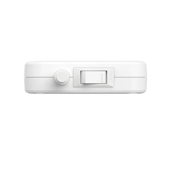 MOMAX Oneplug 8-Outlet Power Strip With USB MOMAX Oneplug 8-Outlet Power Strip With USB